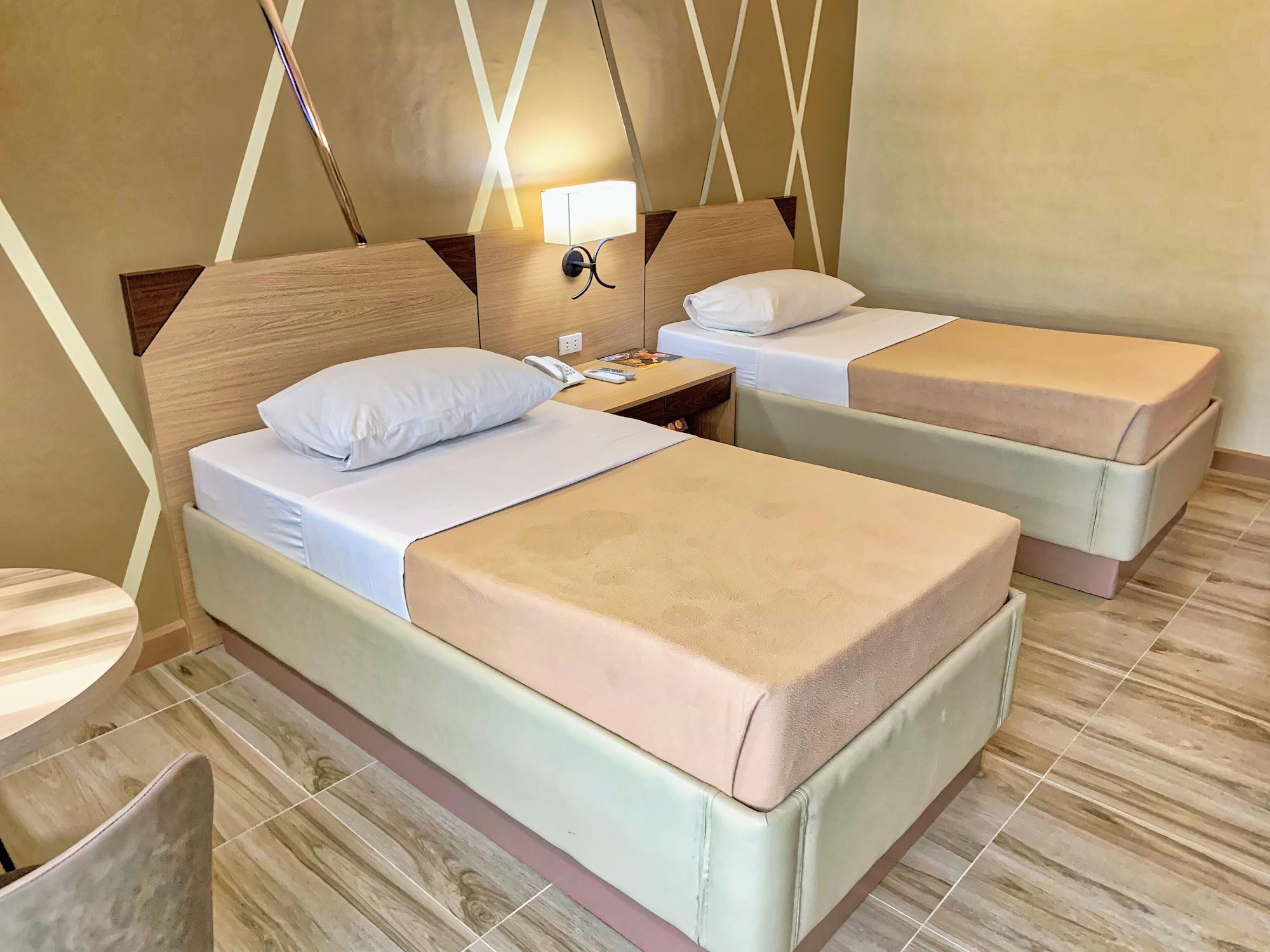 นิว ดอว์น พลัส Hotel คากายันเดโอโร ภายนอก รูปภาพ