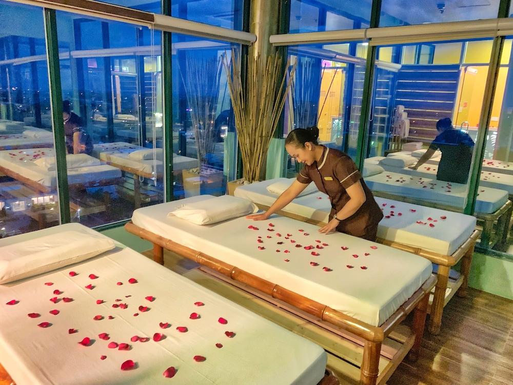 นิว ดอว์น พลัส Hotel คากายันเดโอโร ภายนอก รูปภาพ
